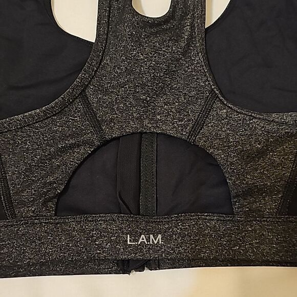 L.A.M SPORTS BRA SIZE LARGE. - Picture 3 of 8
